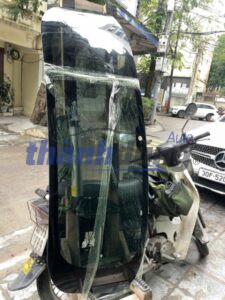 Kính Chắn Gió Sau Mercedes Glc200 2016 | 2537400700