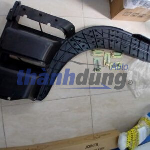 Bệ dẵm chân HYUNDAI HD210 | 869307C000