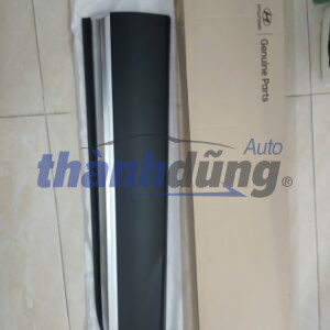 NẸP SƯỜN CÁNH CỬA XE HYUNDAI SANTAFE 2025 | 87721S1200SCR